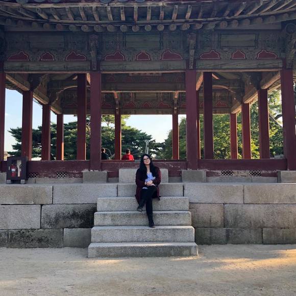 Meet your Posher, Karina - Picture 1 of 1